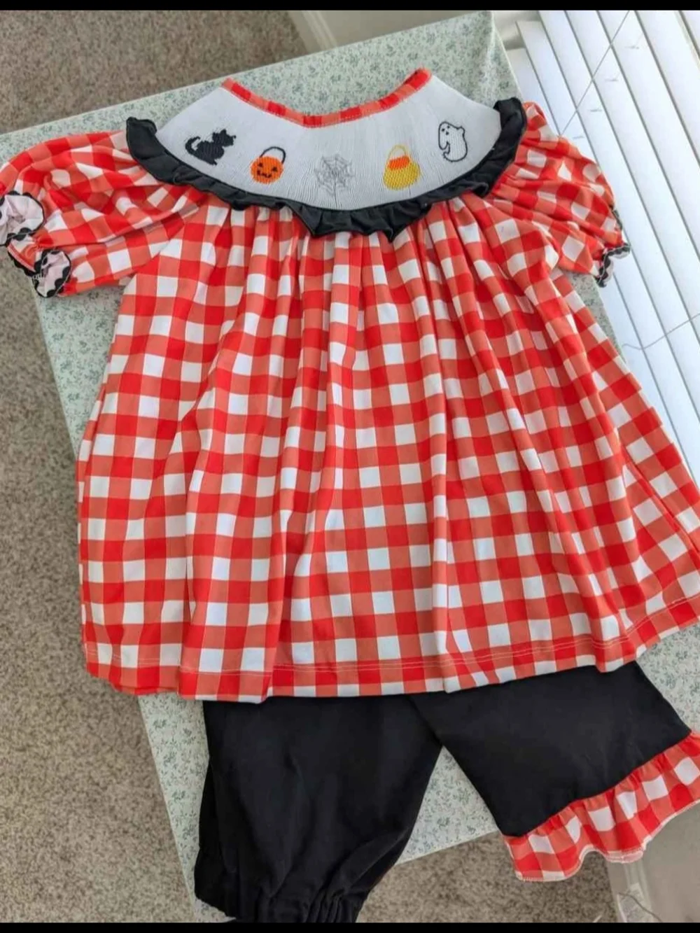 5T Smocked Halloween Ruffle Pant Set